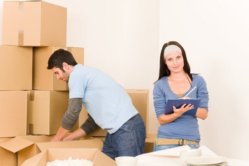 Organized short-term storage in Cudham with packed belongings